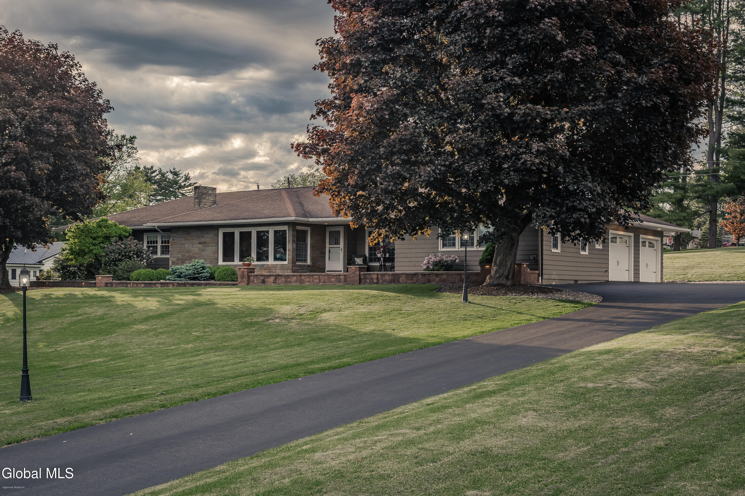 109 Golf Course Road Amsterdam NY 12010