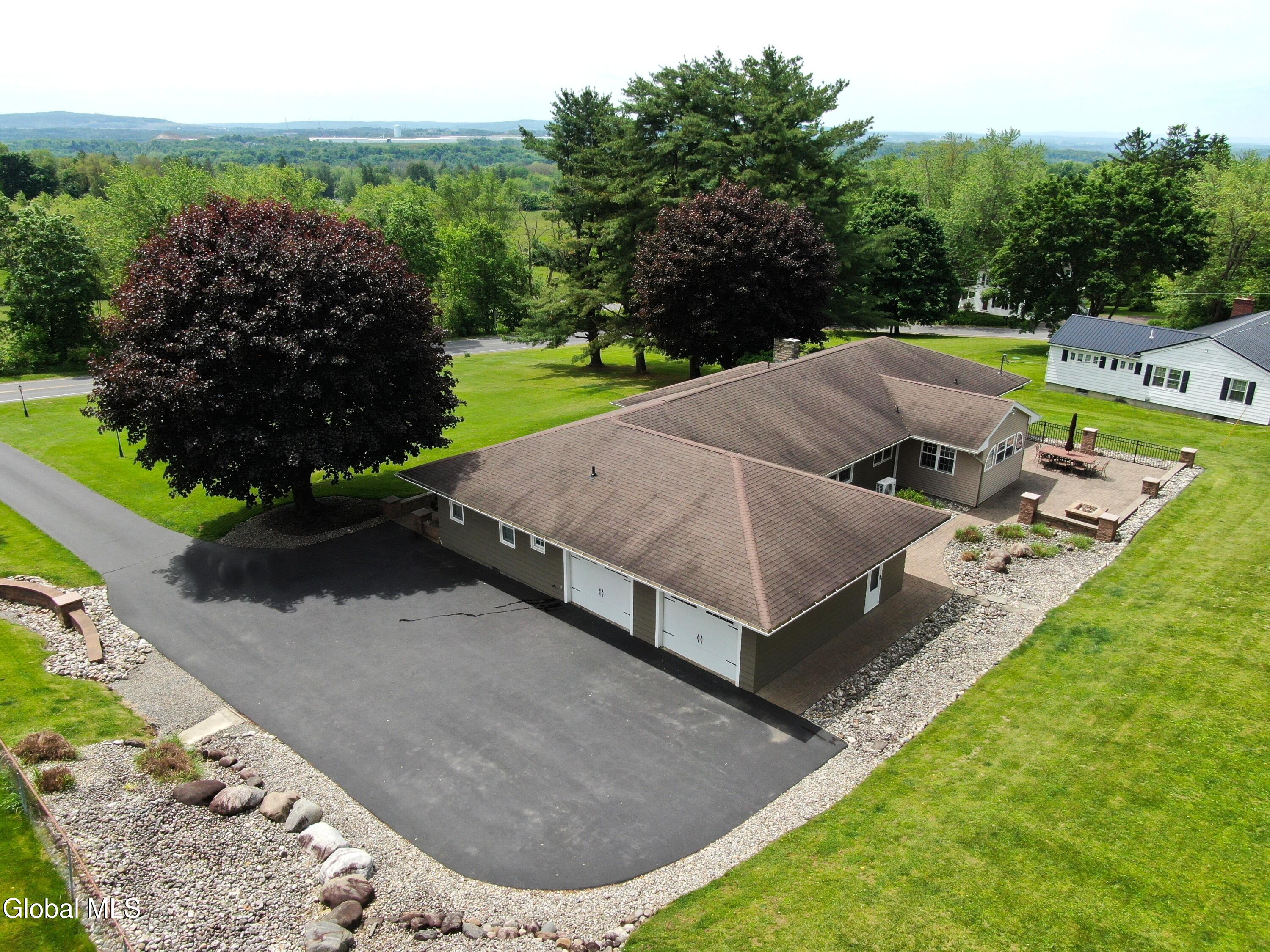 109 Golf Course Road Amsterdam NY 12010