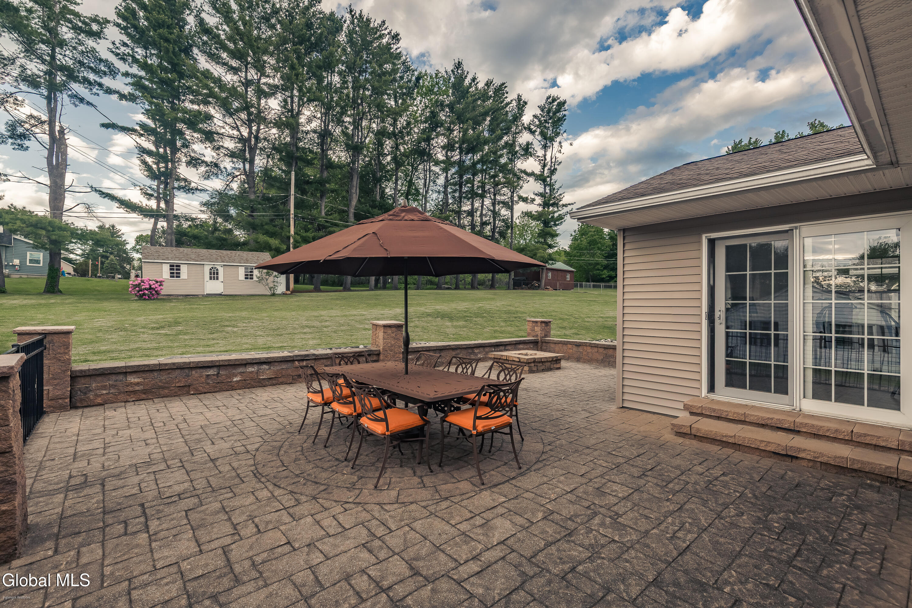 109 Golf Course Road Amsterdam NY 12010
