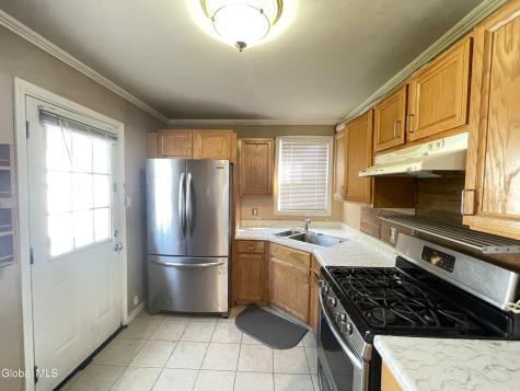 32 Park Avenue Latham NY 12110