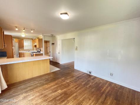 32 Park Avenue Latham NY 12110