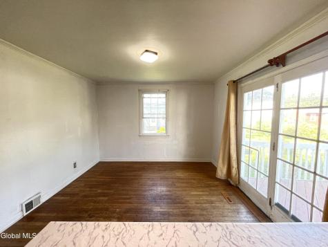 32 Park Avenue Latham NY 12110