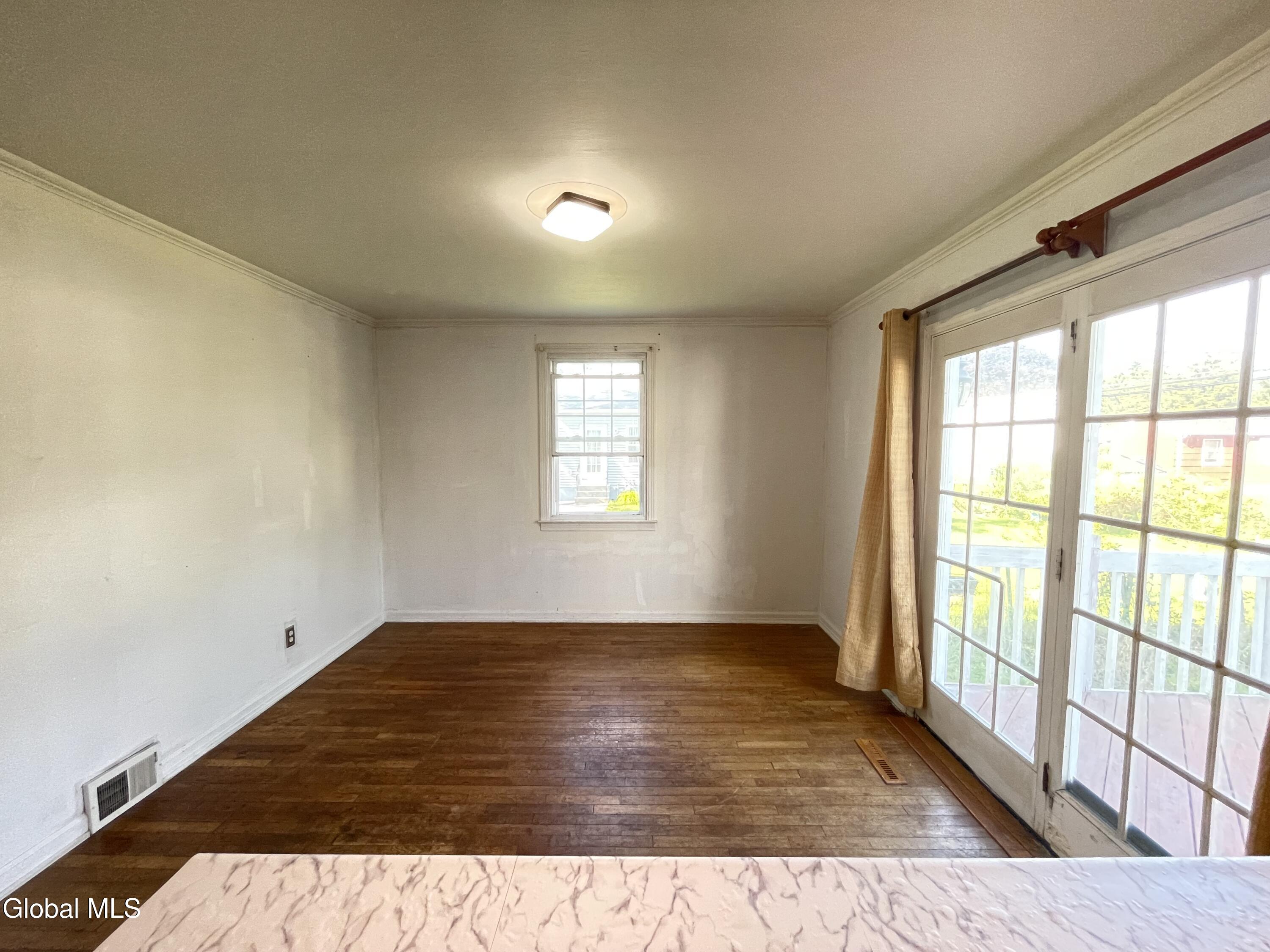 32 Park Avenue Latham NY 12110