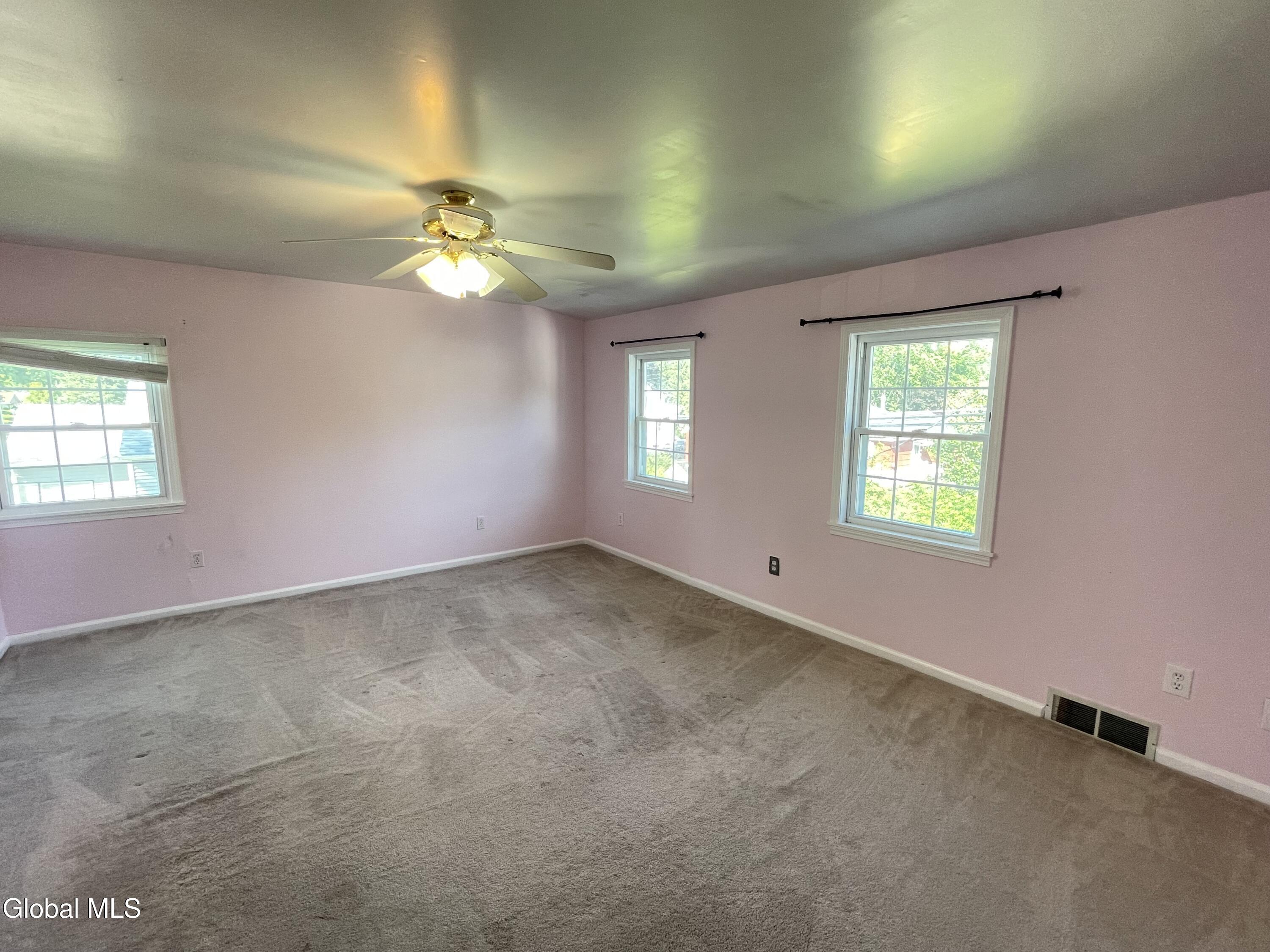 32 Park Avenue Latham NY 12110