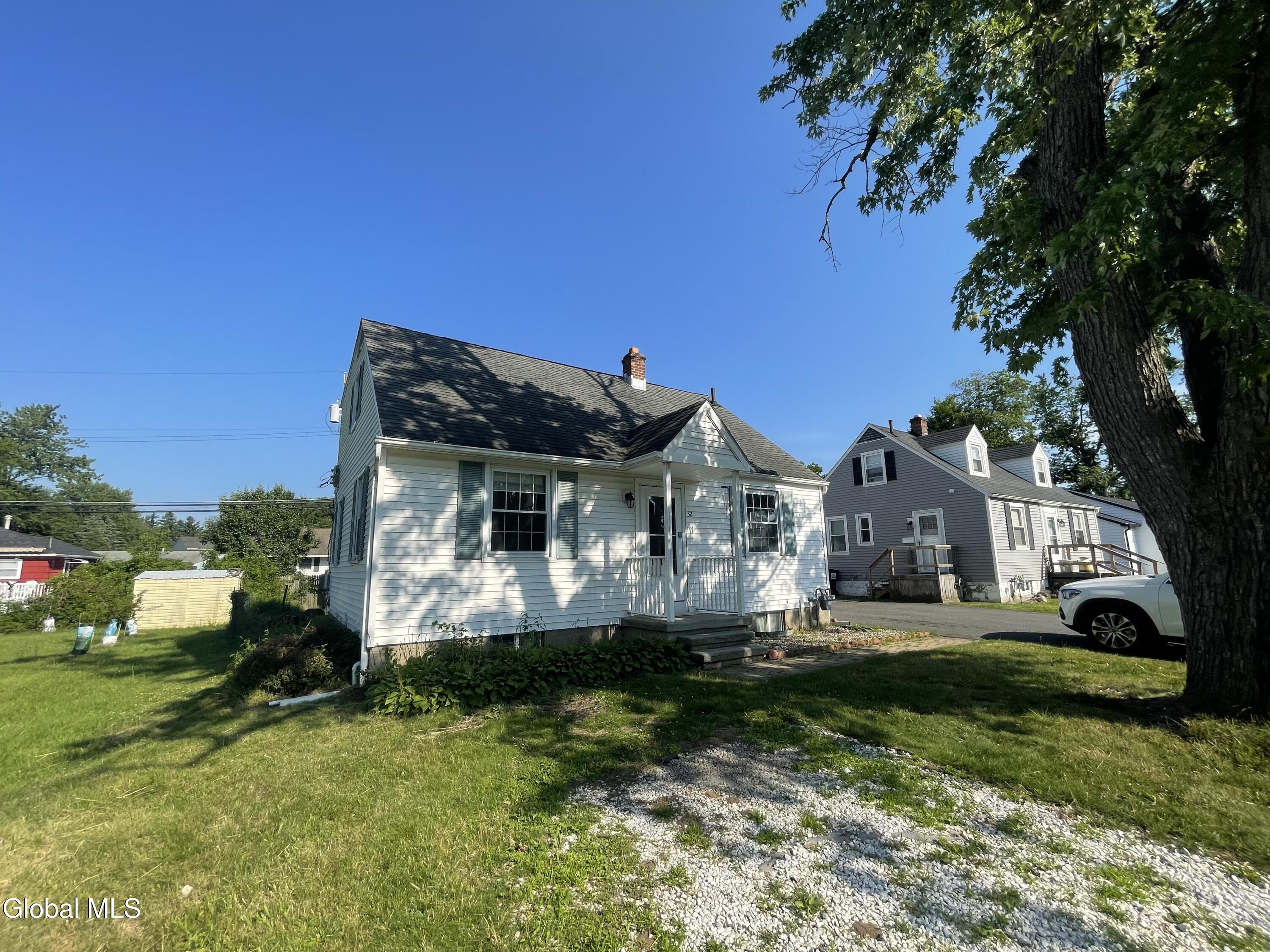 32 Park Avenue Latham NY 12110