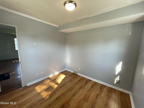 32 Park Avenue Latham NY 12110