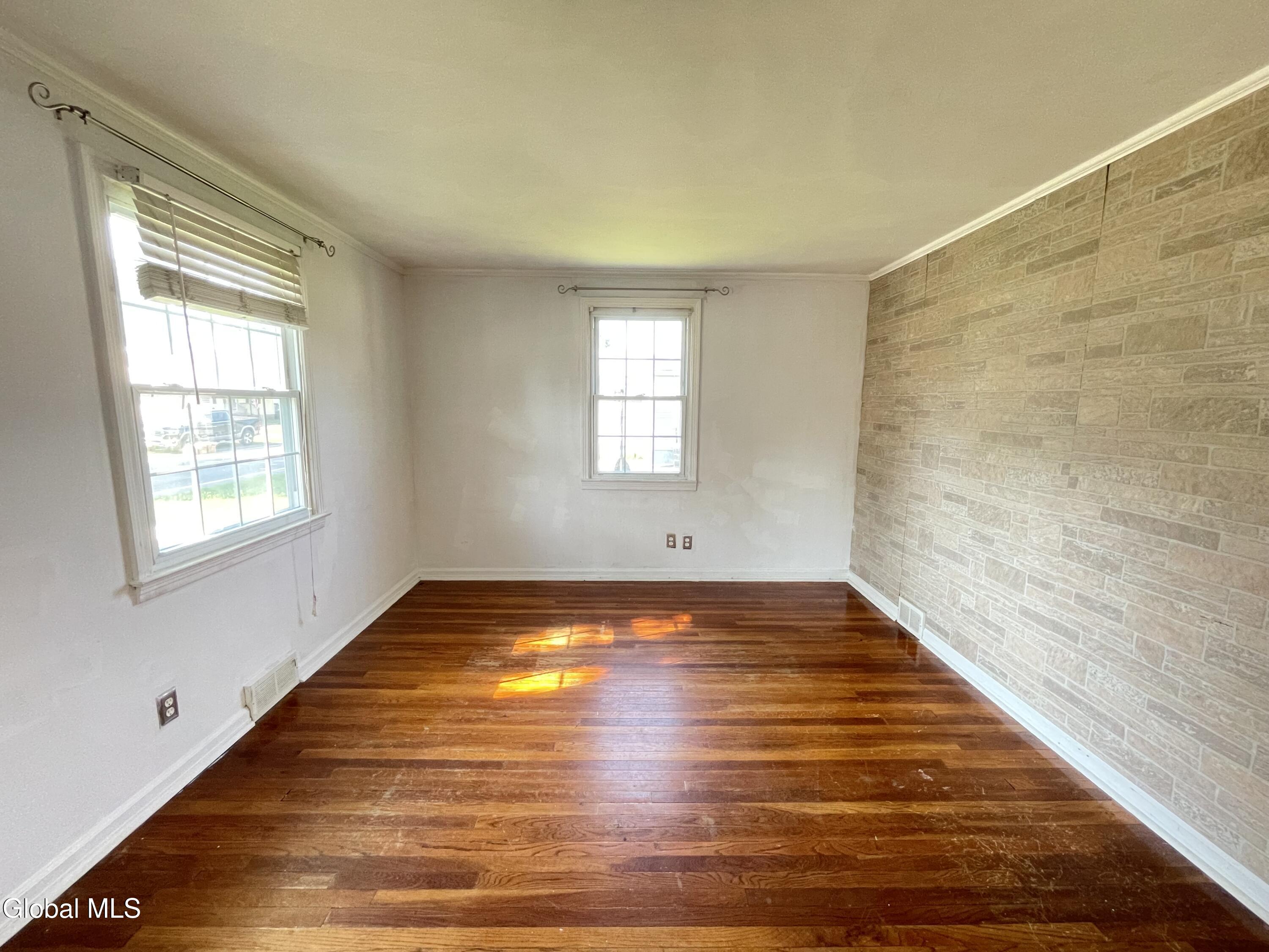 32 Park Avenue Latham NY 12110