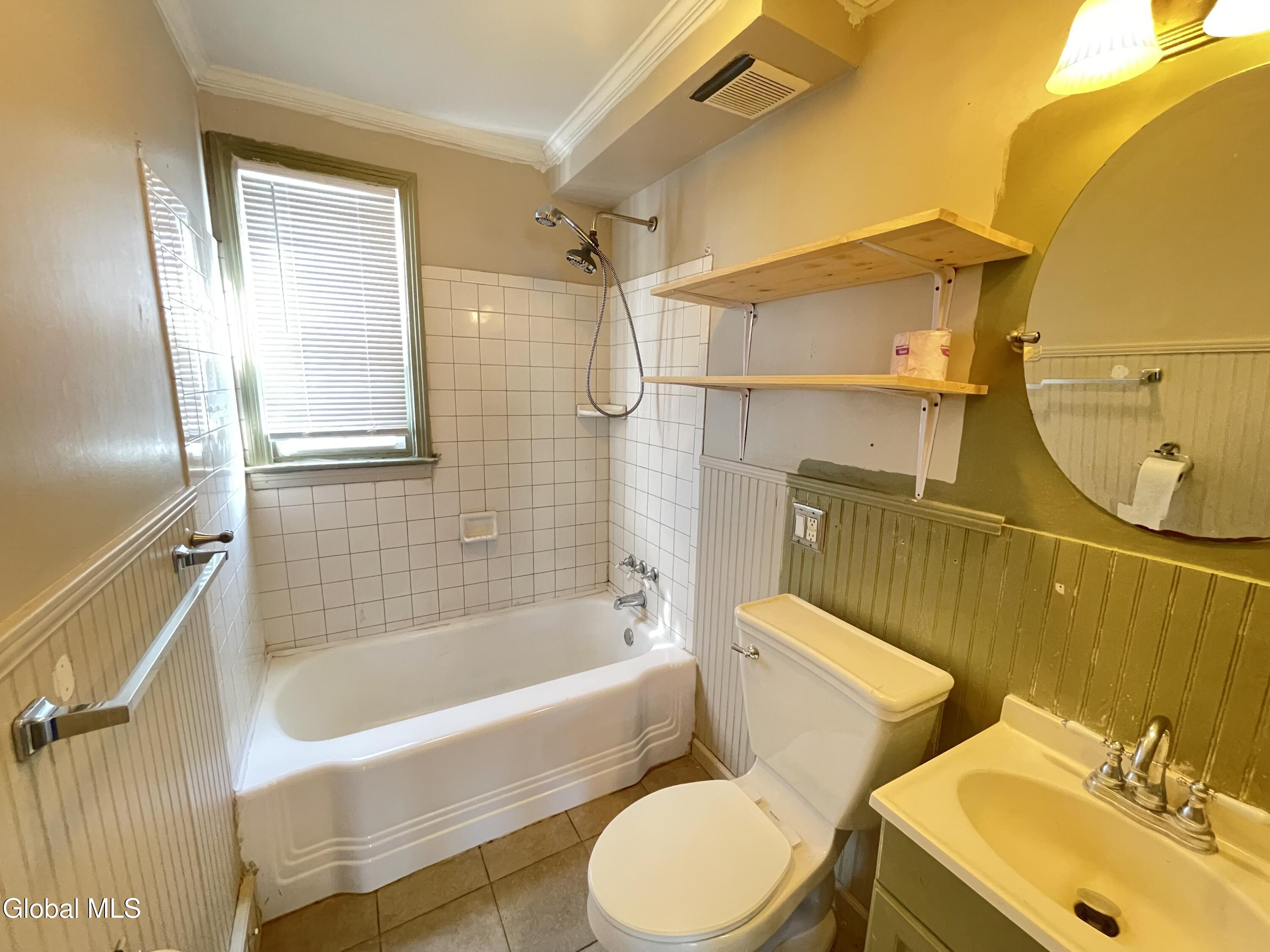 32 Park Avenue Latham NY 12110