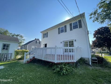 32 Park Avenue Latham NY 12110