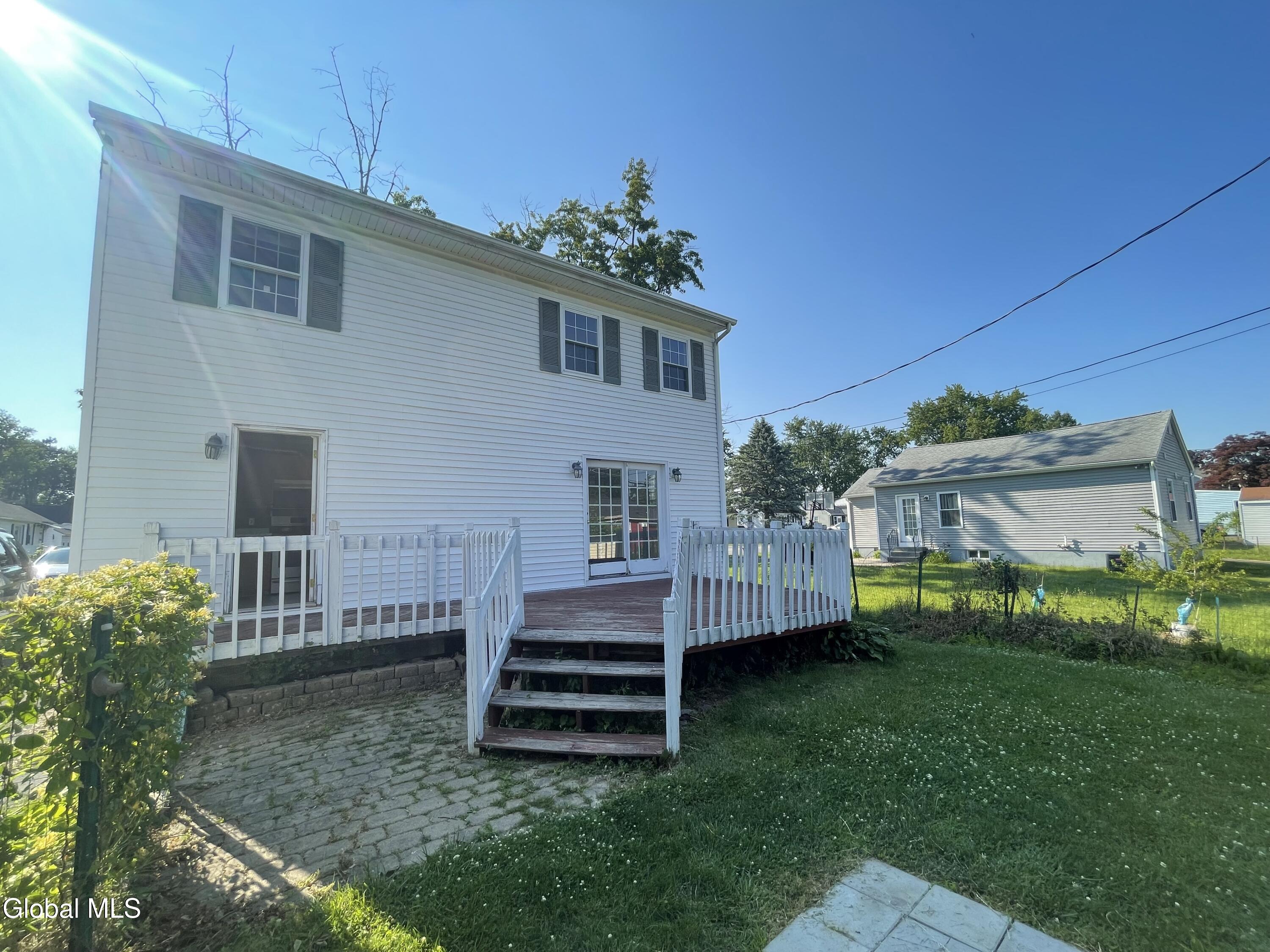 32 Park Avenue Latham NY 12110