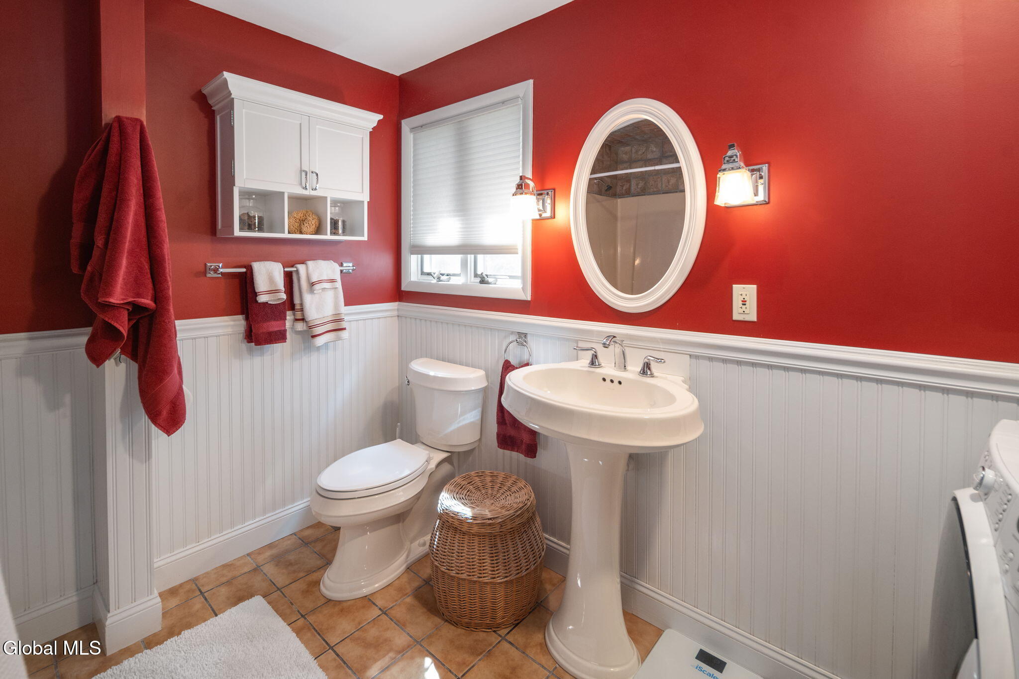 6 W Hite Court Schenectady NY 12303