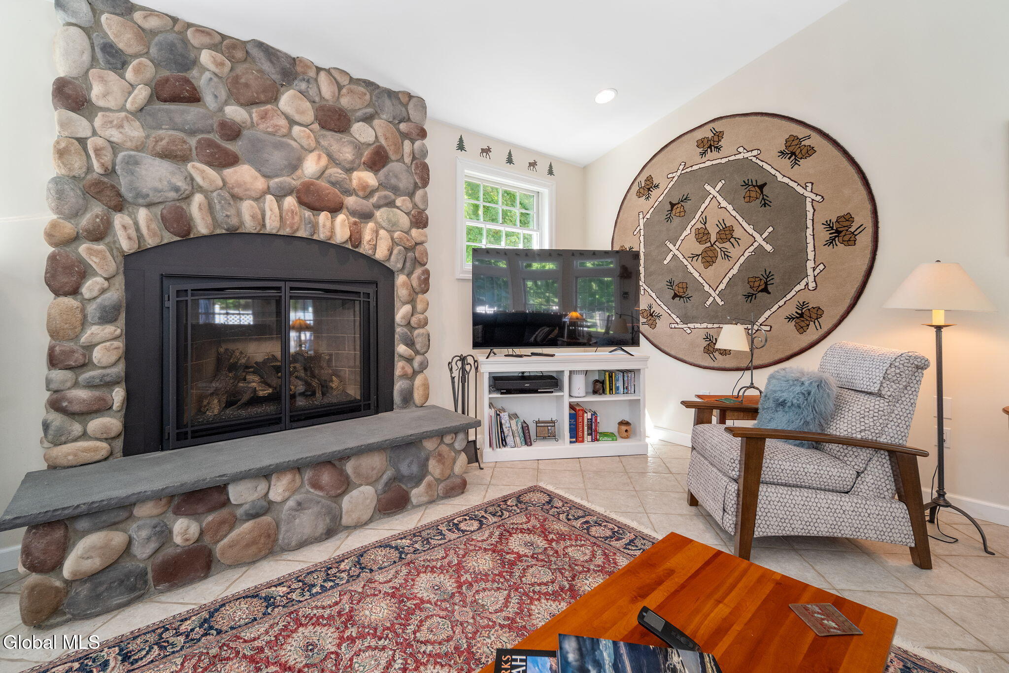 6 W Hite Court Schenectady NY 12303