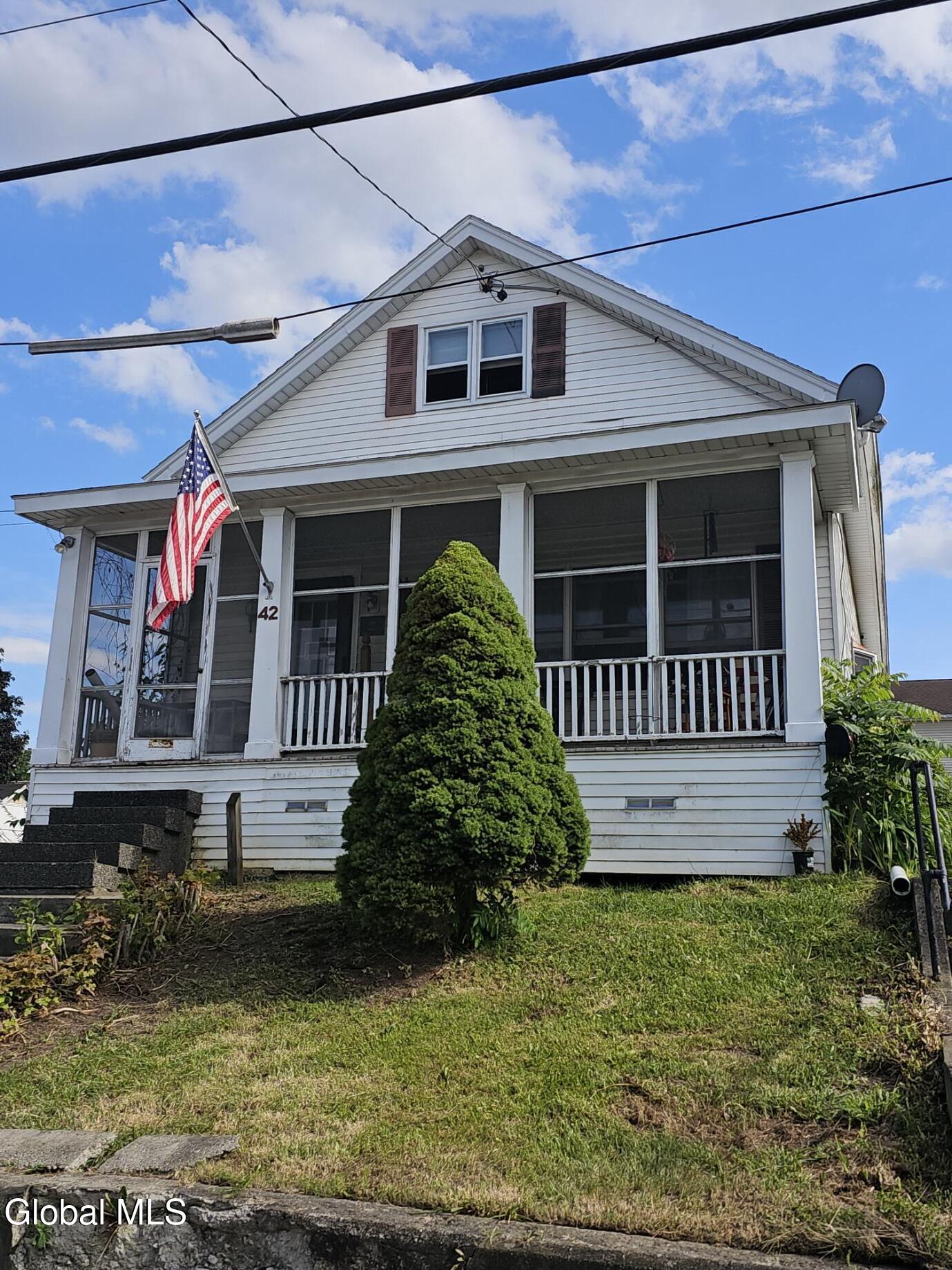 42 Shannon Avenue Cohoes NY 12047
