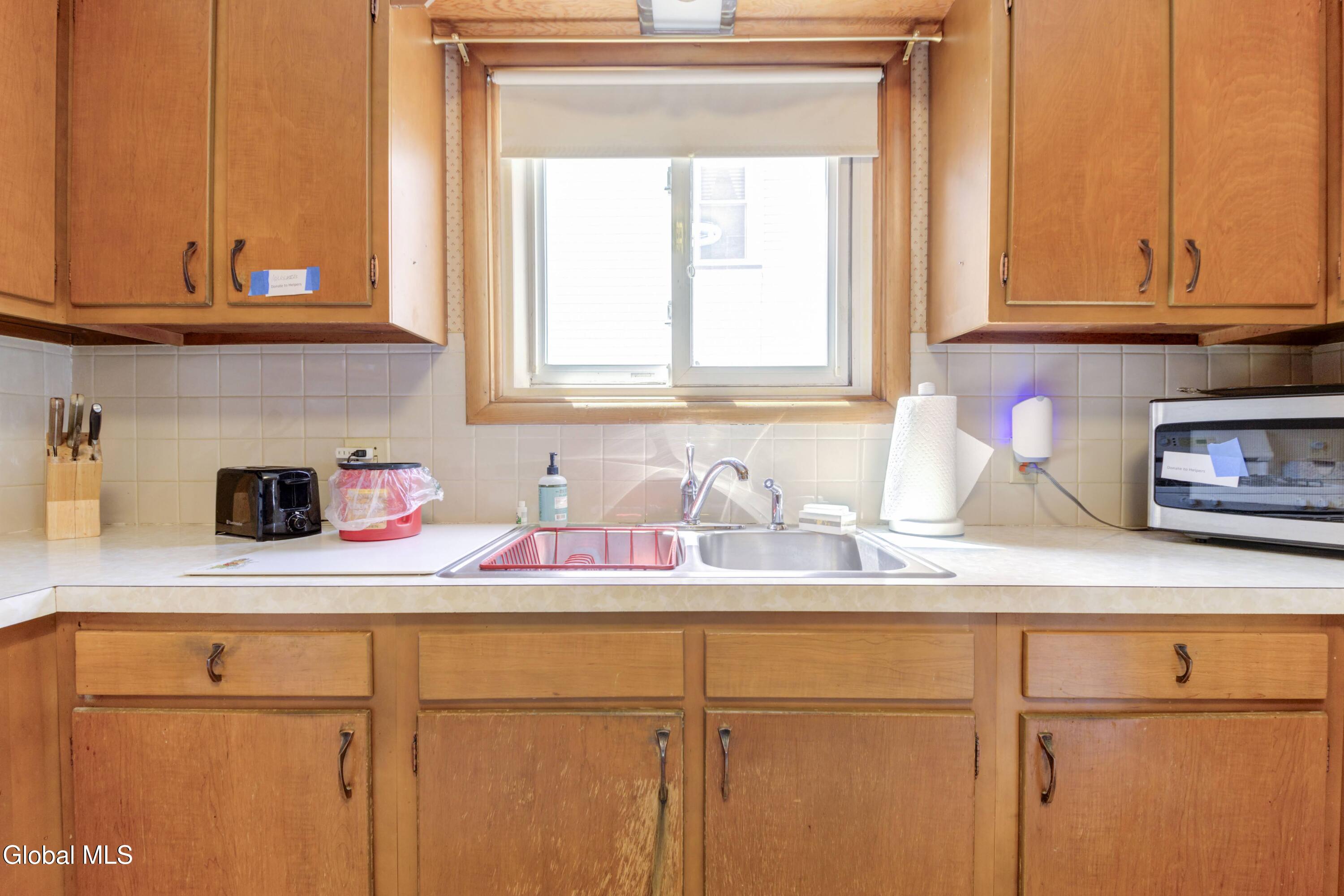 25 Maple Avenue Gloversville NY 12078