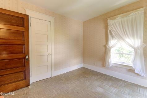 25 Maple Avenue Gloversville NY 12078