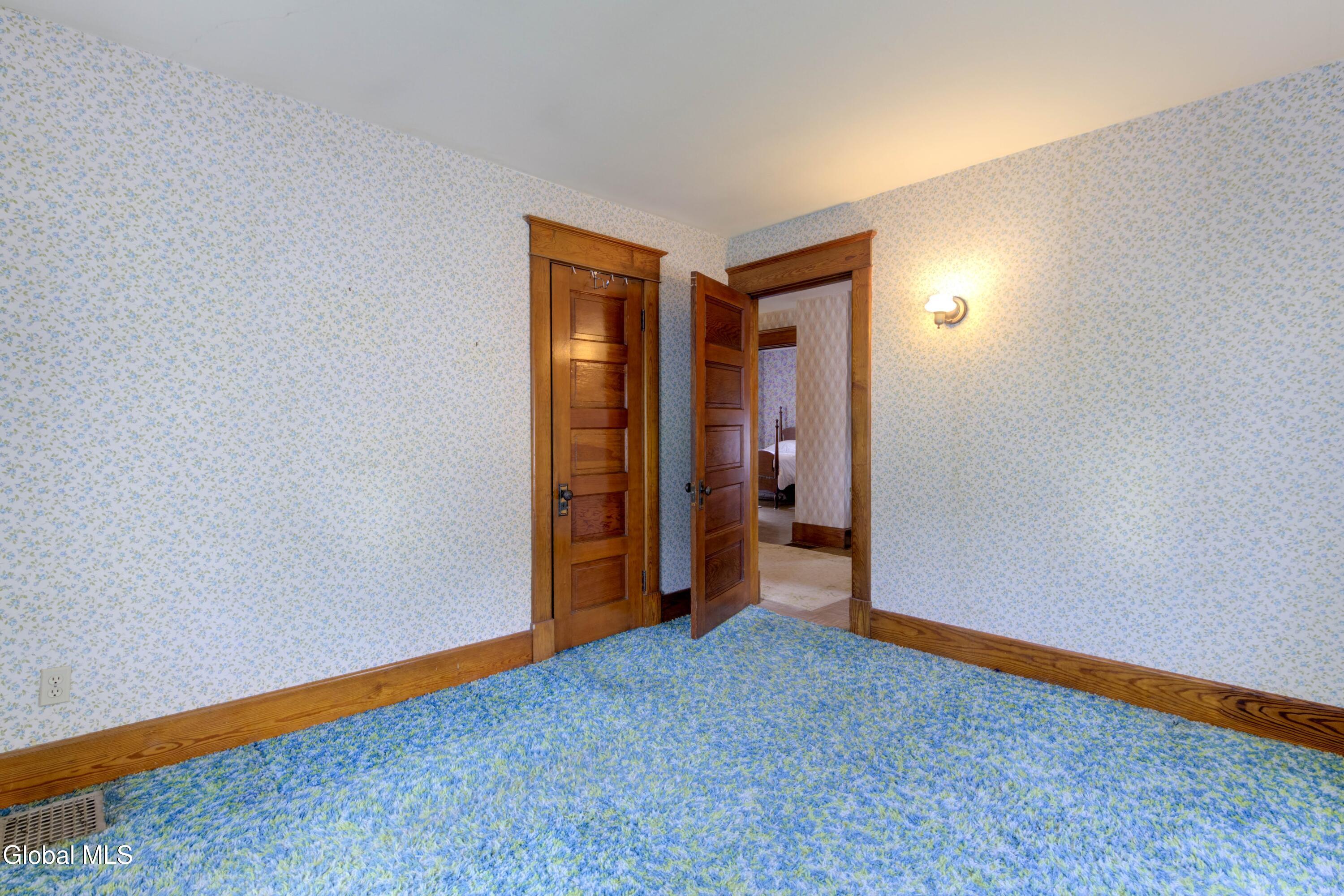 25 Maple Avenue Gloversville NY 12078