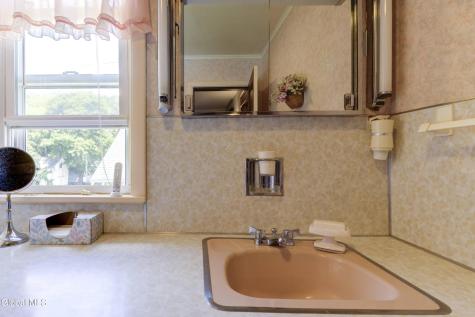 25 Maple Avenue Gloversville NY 12078