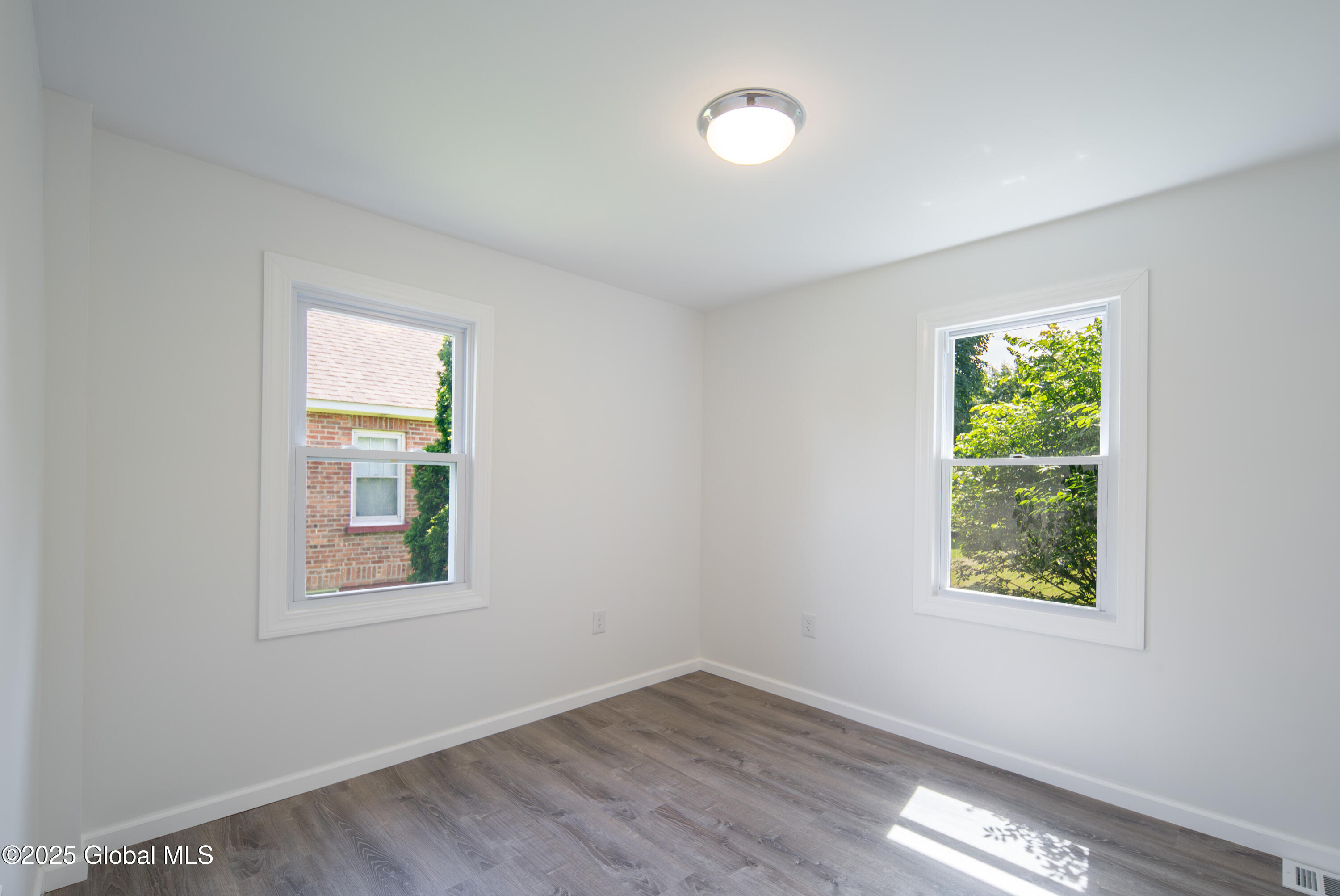 135 Freemans Bridge Road Glenville NY 12302