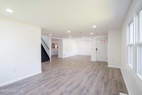 135 Freemans Bridge Road Glenville NY 12302