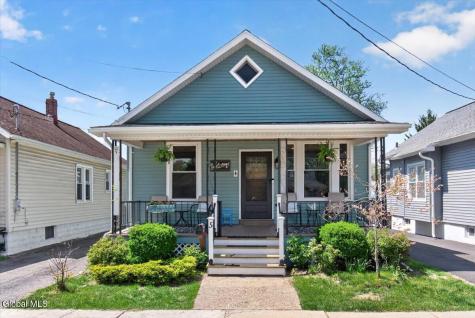 5 Cromer Avenue Schenectady NY 12304