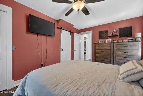 5 Cromer Avenue Schenectady NY 12304
