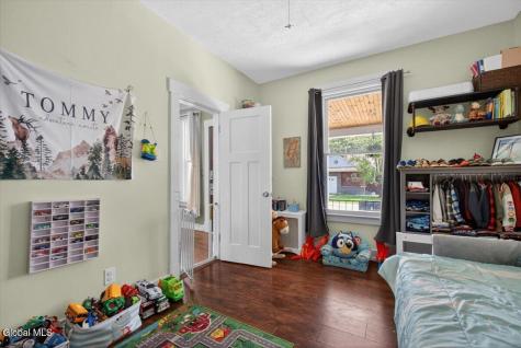 5 Cromer Avenue Schenectady NY 12304