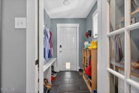 5 Cromer Avenue Schenectady NY 12304