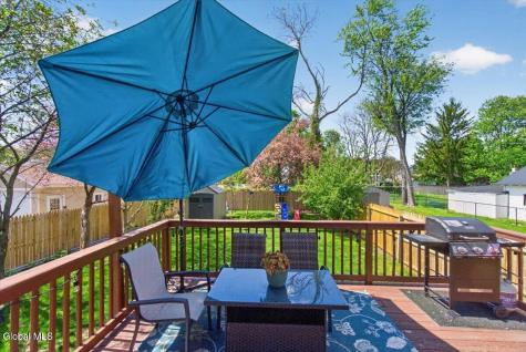 5 Cromer Avenue Schenectady NY 12304