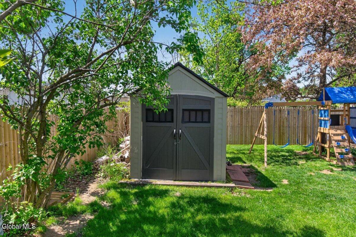 5 Cromer Avenue Schenectady NY 12304