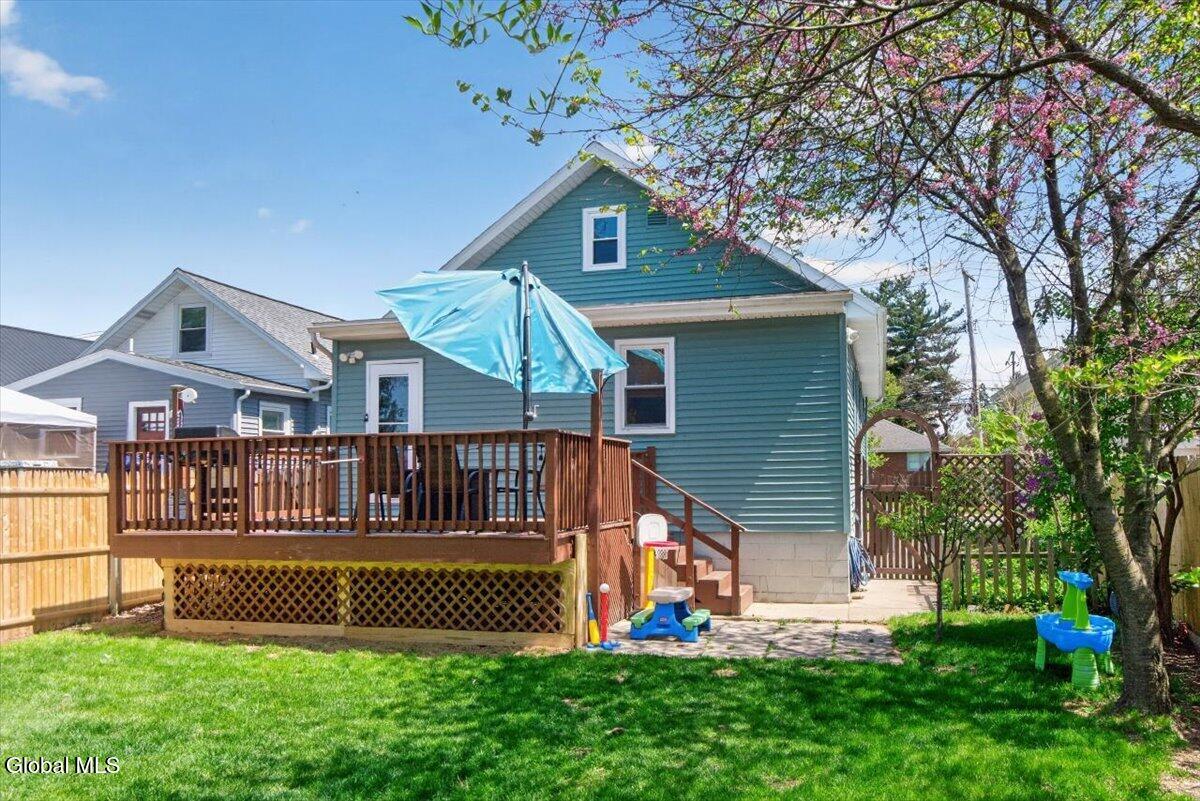 5 Cromer Avenue Schenectady NY 12304