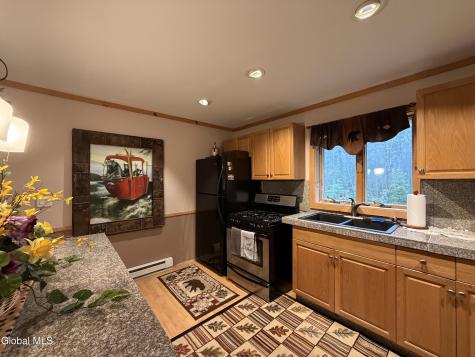 11 Beaureguard Way Minerva NY 12851