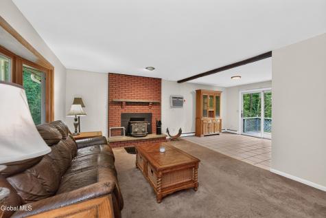 295 Font Grove Road Slingerlands NY 12159