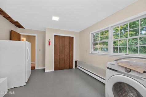 295 Font Grove Road Slingerlands NY 12159