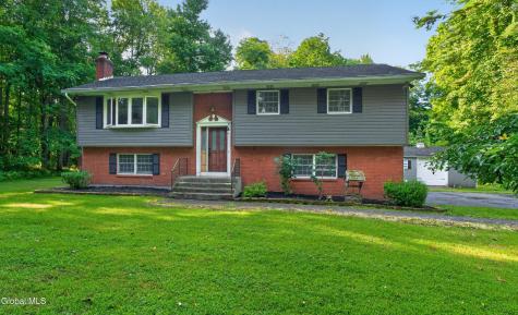 295 Font Grove Road Slingerlands NY 12159
