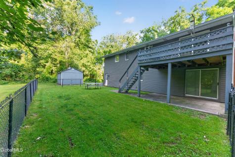 295 Font Grove Road Slingerlands NY 12159