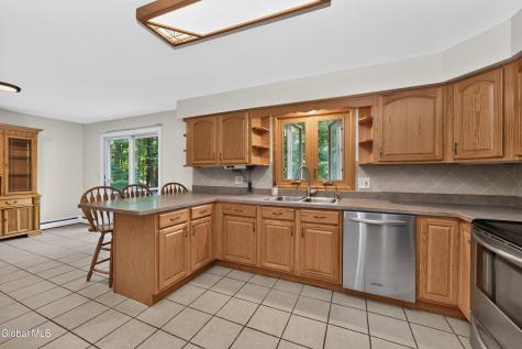 295 Font Grove Road Slingerlands NY 12159