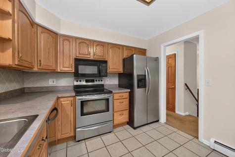 295 Font Grove Road Slingerlands NY 12159