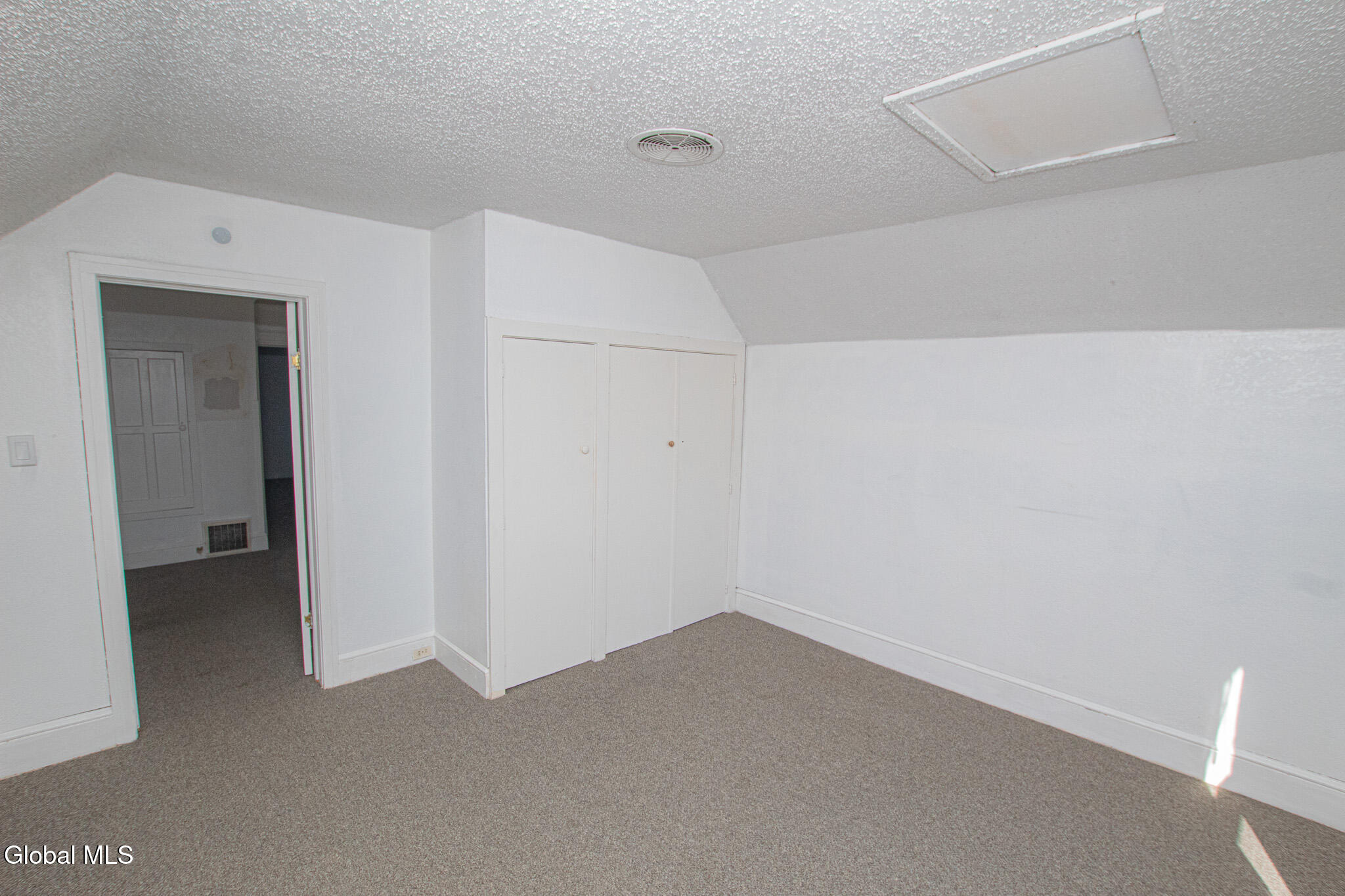 34 Helwig Street Gloversville NY 12078