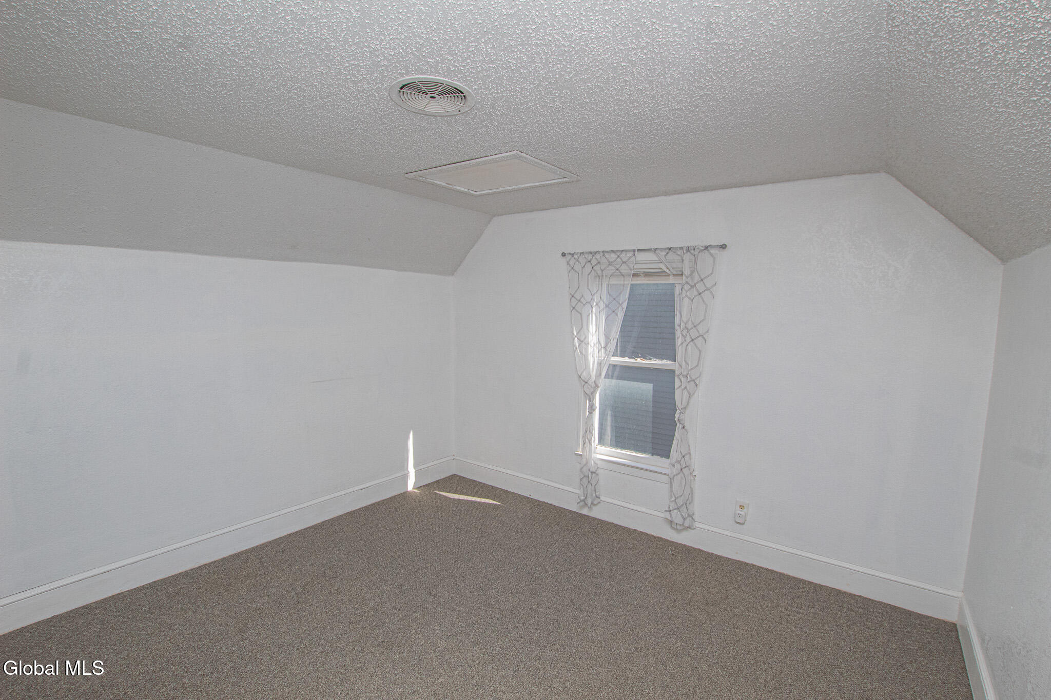 34 Helwig Street Gloversville NY 12078