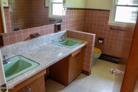 44 Meadowview Road Queensbury NY 12804