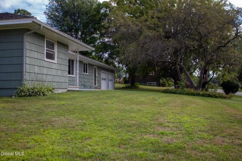 44 Meadowview Road Queensbury NY 12804