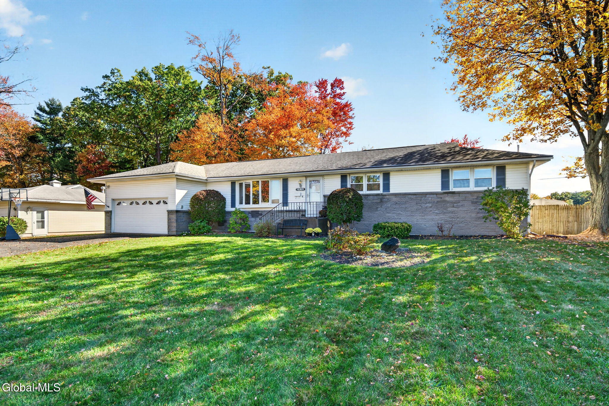 67 Mordella Road Colonie NY 12205