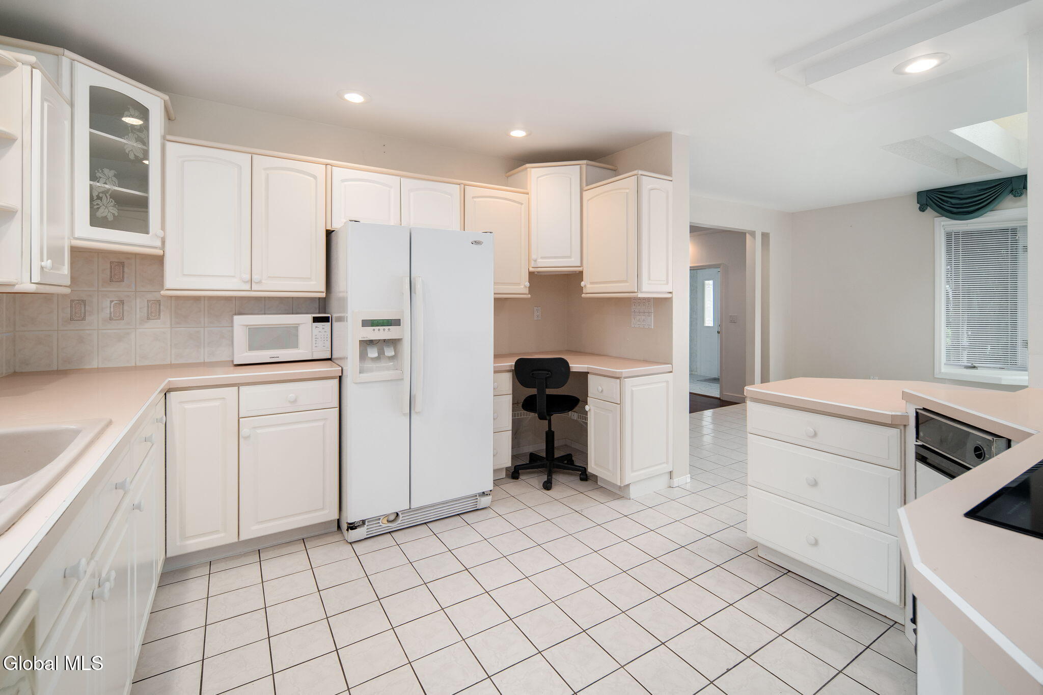 6 Quaker Drive Schenectady NY 12309