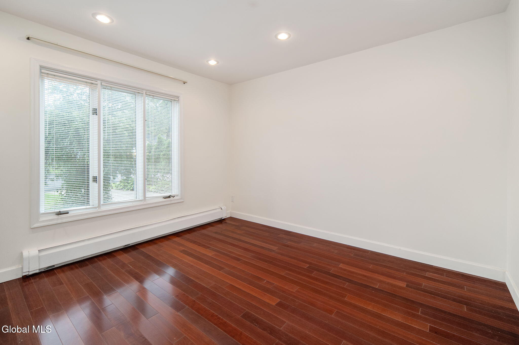 6 Quaker Drive Schenectady NY 12309