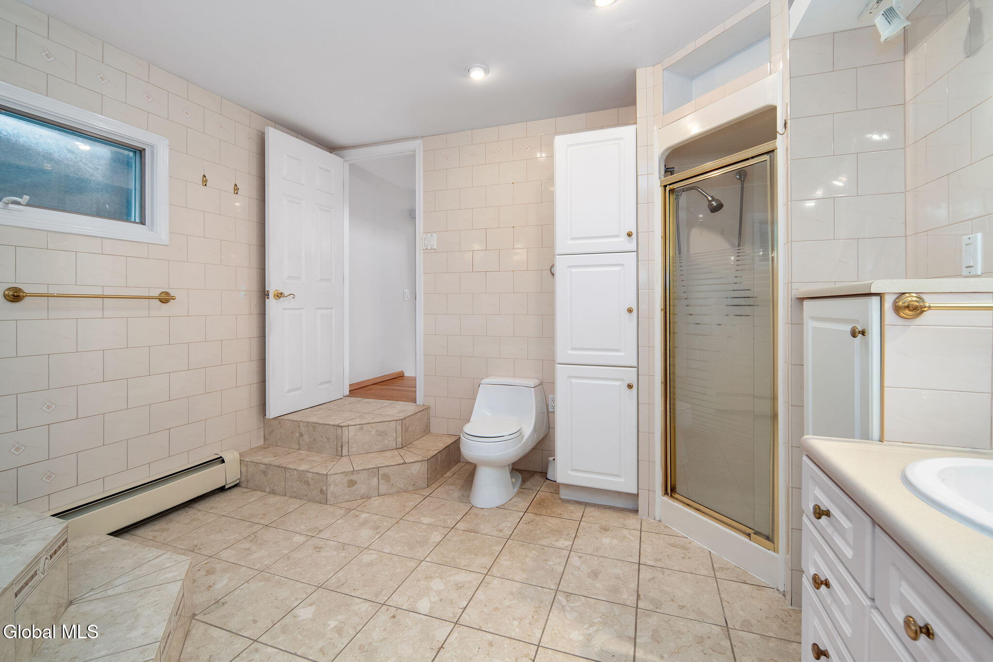 6 Quaker Drive Schenectady NY 12309