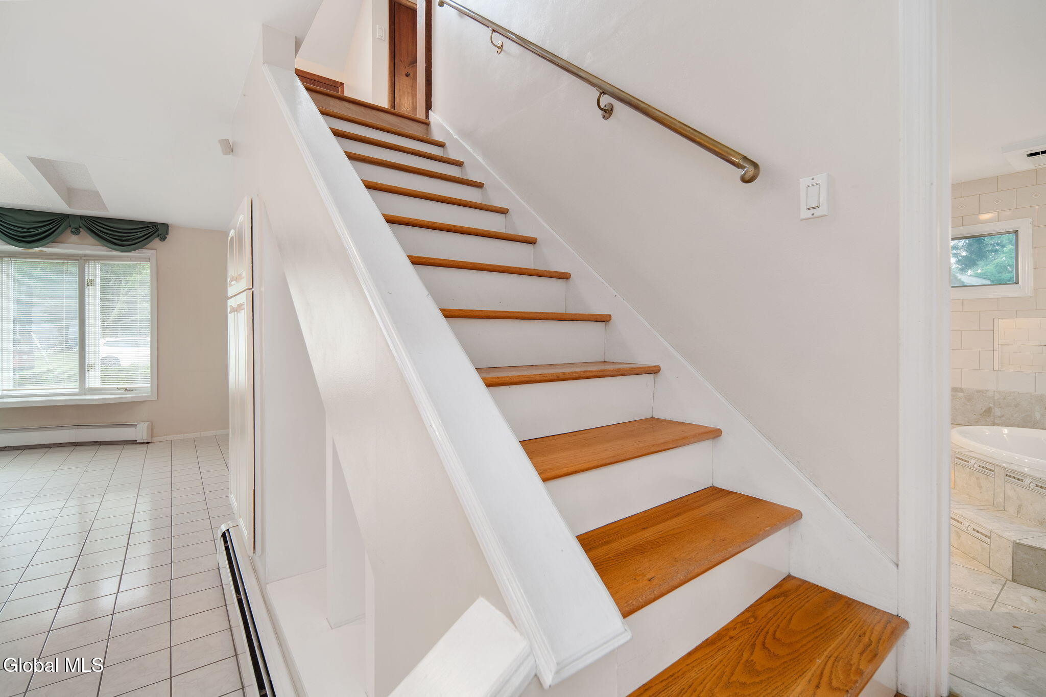 6 Quaker Drive Schenectady NY 12309