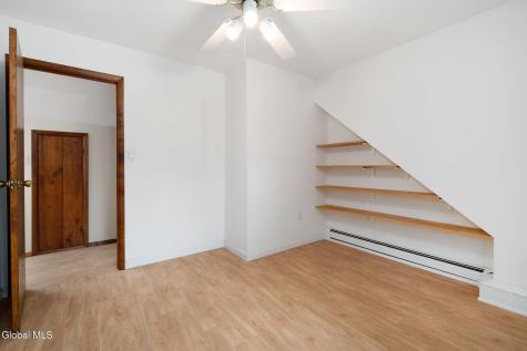 6 Quaker Drive Schenectady NY 12309
