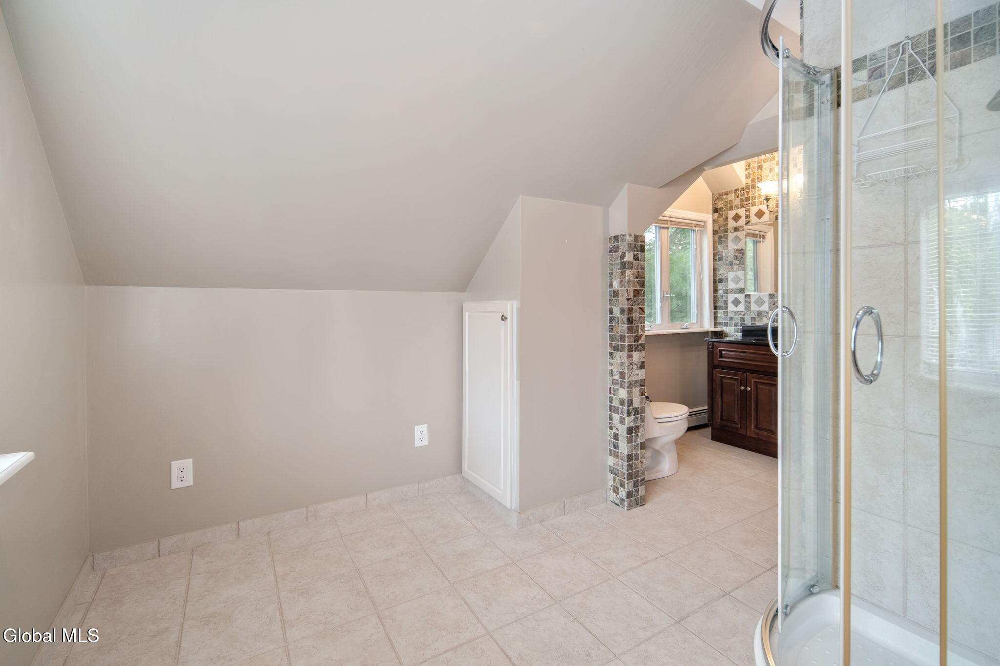6 Quaker Drive Schenectady NY 12309