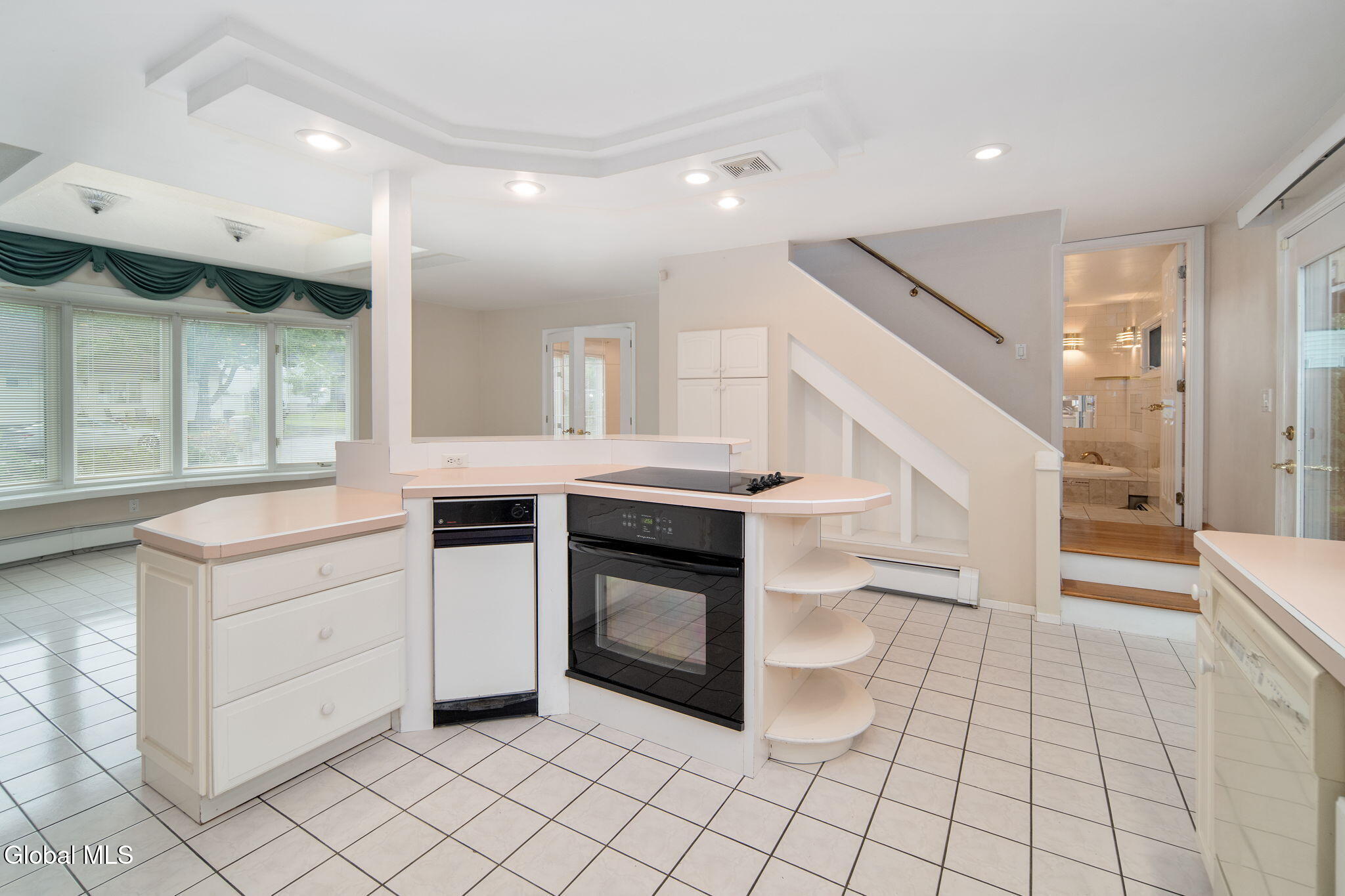 6 Quaker Drive Schenectady NY 12309