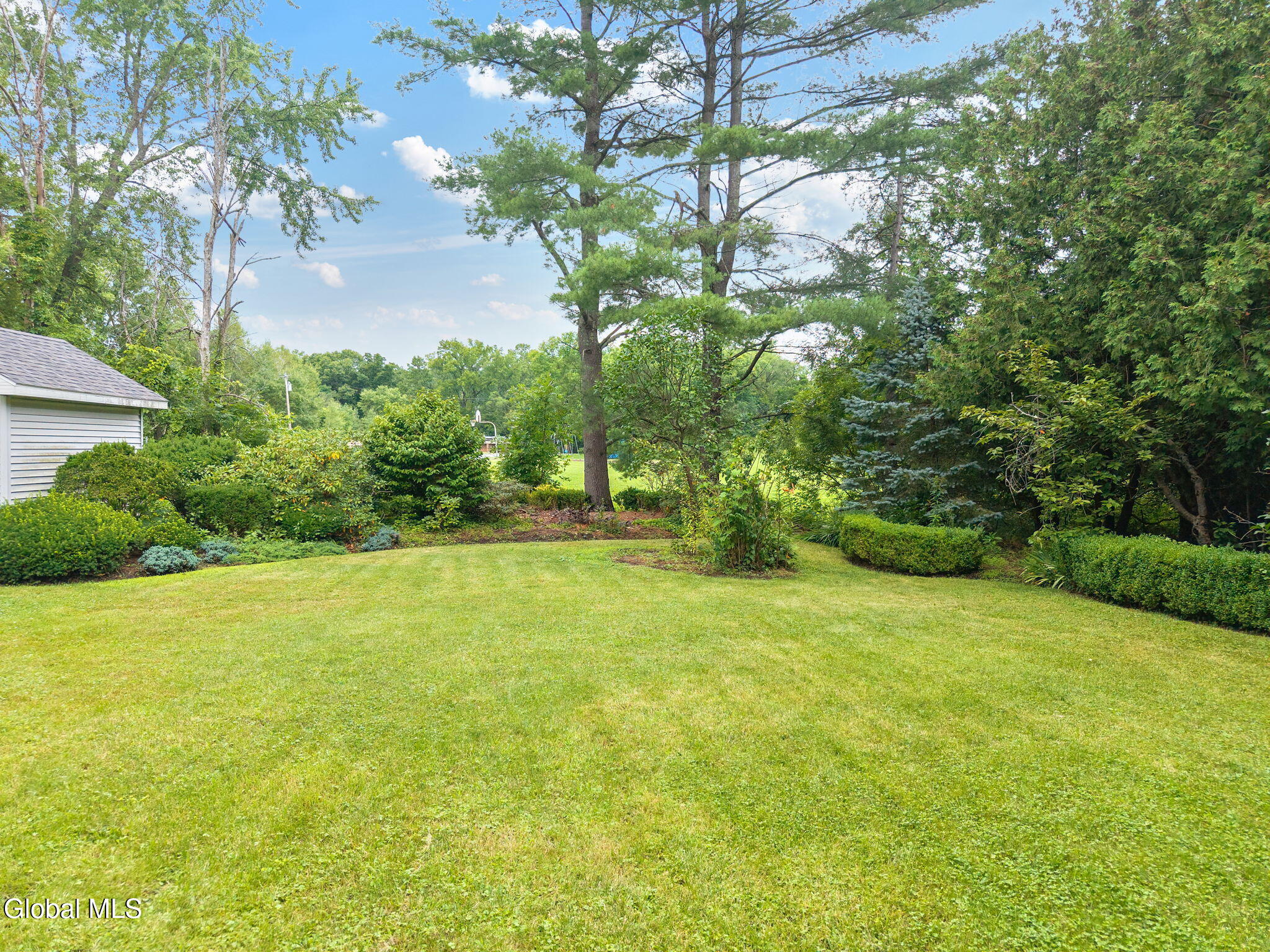 6 Quaker Drive Schenectady NY 12309